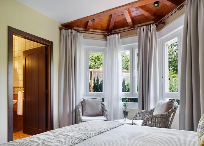 Hotel Txoriene - - Hbi01298 Arrieta (Biscay)